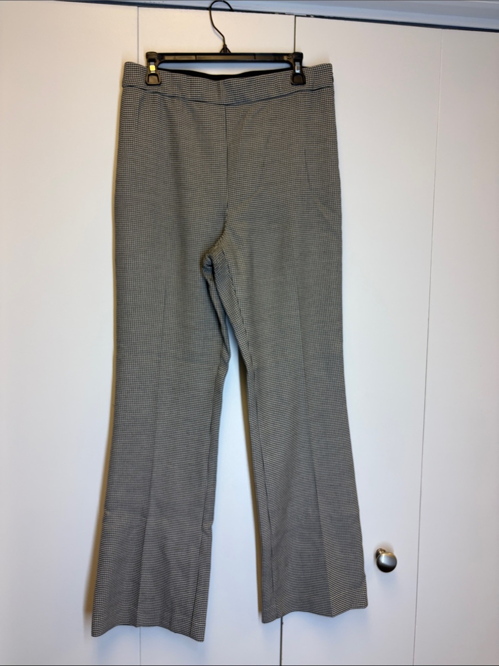 Ann Taylor Black & White Micro Houndstooth Flare Pants